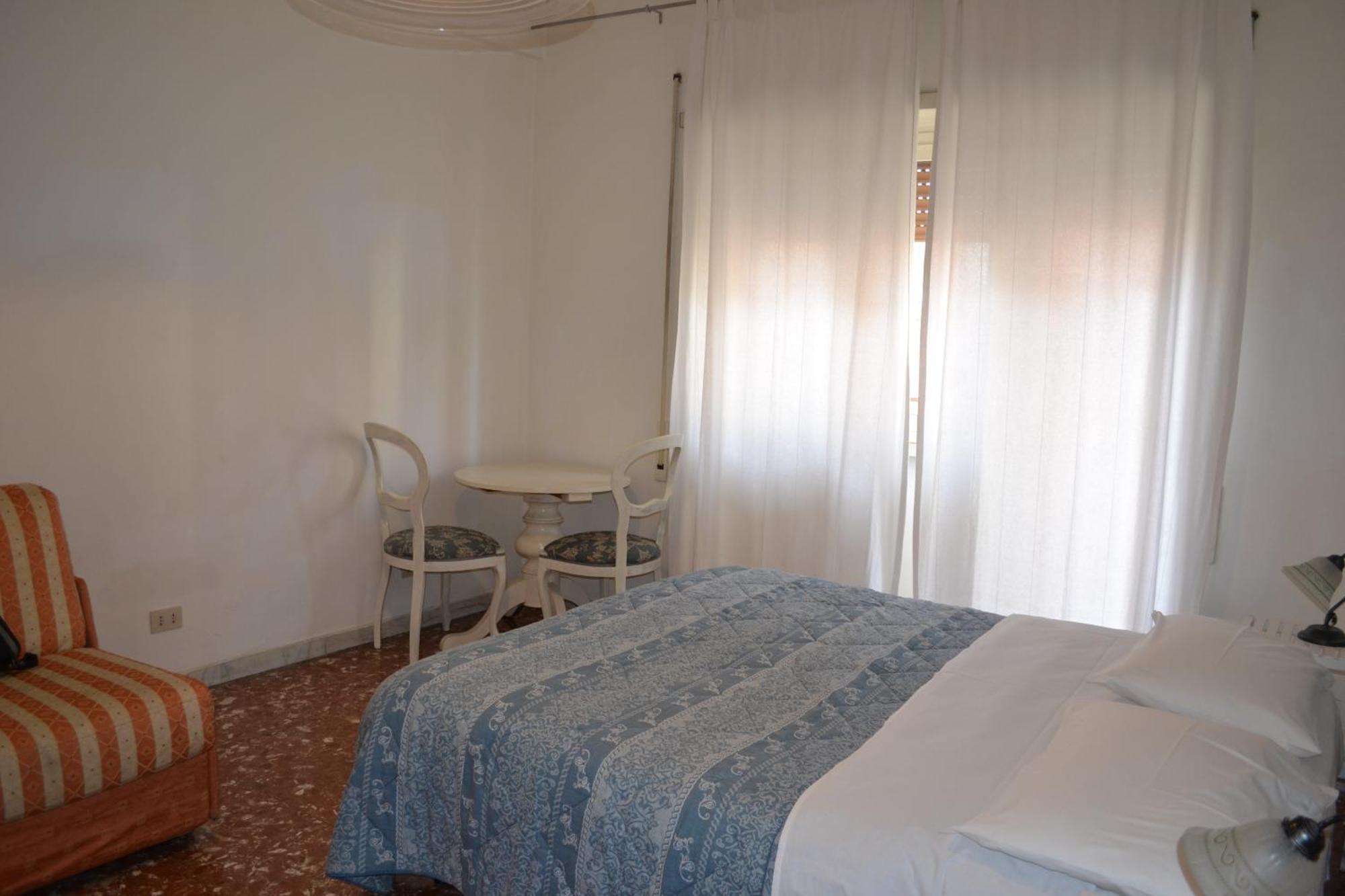 Apartment Stella Vaticana Front Metro Rom